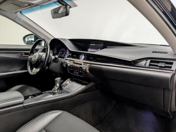 Lexus ES VI Рестайлинг с пробегом 2016 года, цена 2 750 000 рублей, 108341 км, седан, Автокод Объявления