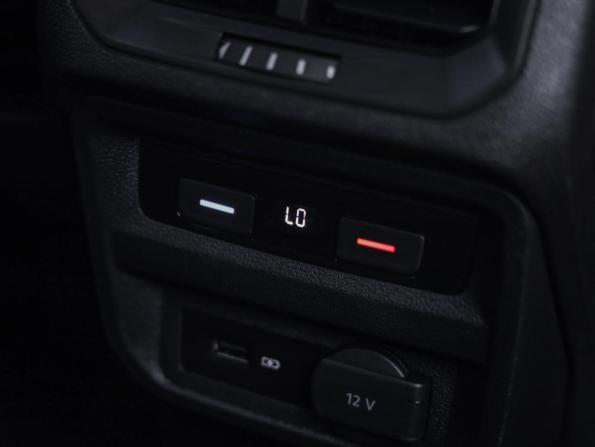Volkswagen Tiguan II с пробегом 2019 года, цена 2 049 000 рублей, 120018 км, внедорожник, Автокод Объявления