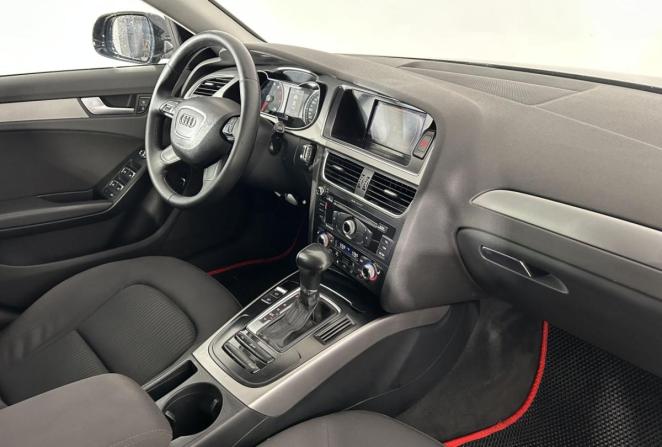 Audi A4 IV (B8) Рестайлинг с пробегом 2012 года, цена 1 490 000 рублей, 216864 км, седан, Автокод Объявления