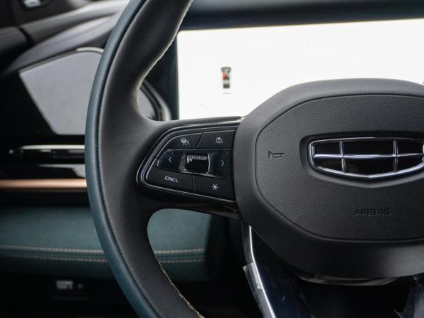 Geely Monjaro I с пробегом 2024 года, цена 3 799 000 рублей, 108 км, внедорожник, Автокод Объявления