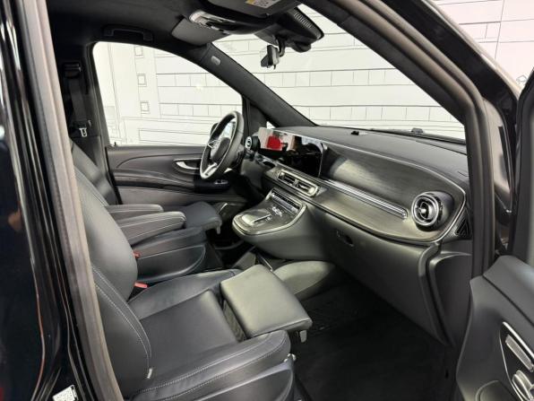 Новый Mercedes-Benz V-Класс III (W447) Рестайлинг 2026 года, цена 14 556 187 рублей, минивэн, Автокод Объявления