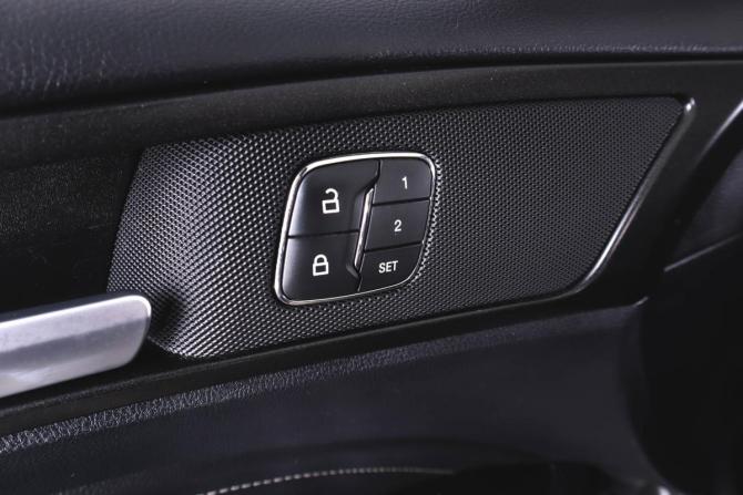 Ford Fusion (North America) II Рестайлинг с пробегом 2018 года, цена 1 849 000 рублей, 130000 км, седан, Автокод Объявления
