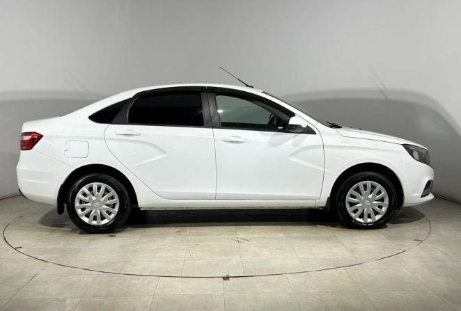 Lada (ВАЗ) Vesta I с пробегом 2017 года, цена 765 000 рублей, 121322 км, седан, Автокод Объявления