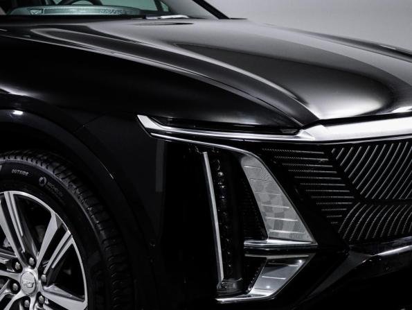 Cadillac Lyriq с пробегом 2023 года, цена 8 300 000 рублей, 5060 км, внедорожник, Автокод Объявления