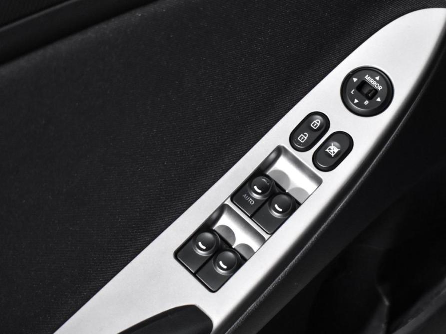 Hyundai Solaris I Рестайлинг Санкт-Петербург  - изображение 9
