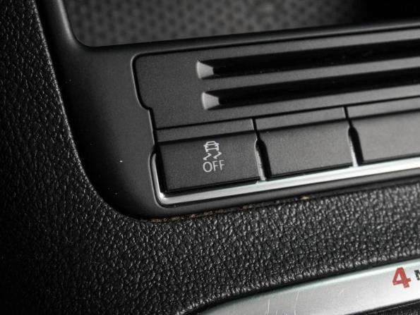 Volkswagen Tiguan I с пробегом 2011 года, цена 865 000 рублей, 296705 км, внедорожник, Автокод Объявления