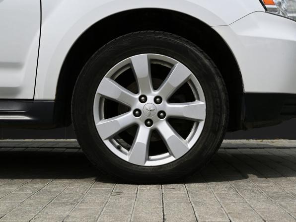 Mitsubishi Outlander II Рестайлинг с пробегом 2010 года, цена 1 229 000 рублей, 219961 км, внедорожник, Автокод Объявления
