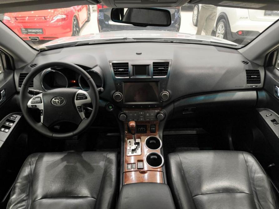 Toyota Highlander II (XU40) Рестайлинг Казань  - изображение 17