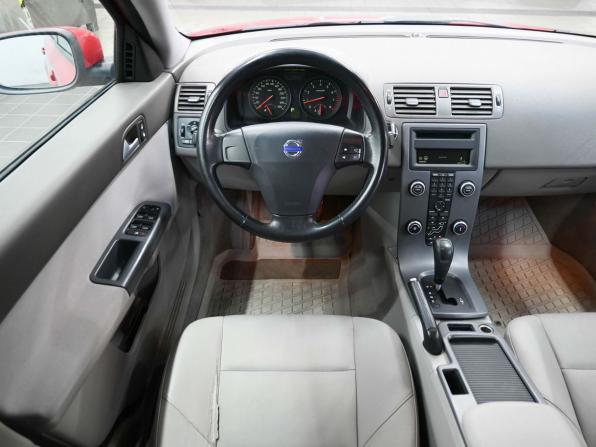Volvo S40 II Рестайлинг с пробегом 2007 года, цена 799 900 рублей, 181000 км, седан, Автокод Объявления