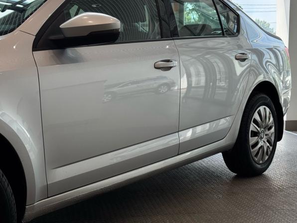 Skoda Octavia III (A7) Рестайлинг с пробегом 2017 года, цена 1 470 000 рублей, 146000 км, лифтбек, Автокод Объявления