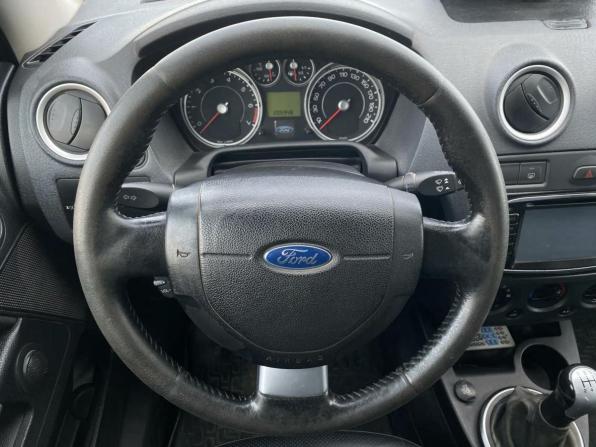 Ford Fusion I Рестайлинг с пробегом 2007 года, цена 485 000 рублей, 205900 км, хэтчбек, Автокод Объявления