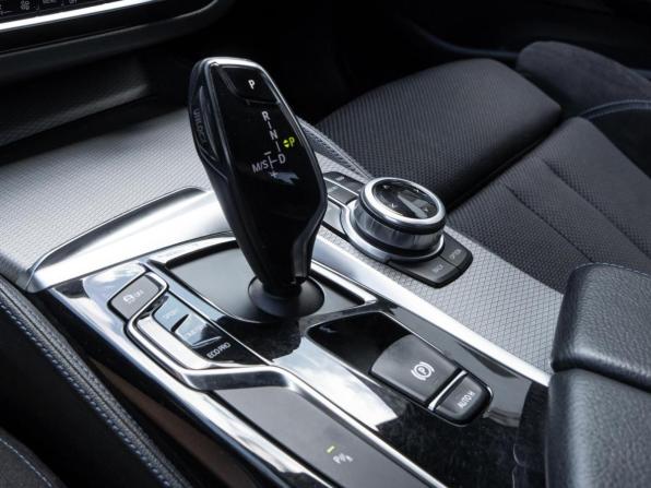 BMW 5 серии VII (G30/G31/G38) с пробегом 2017 года, цена 2 999 000 рублей, 160268 км, седан, Автокод Объявления