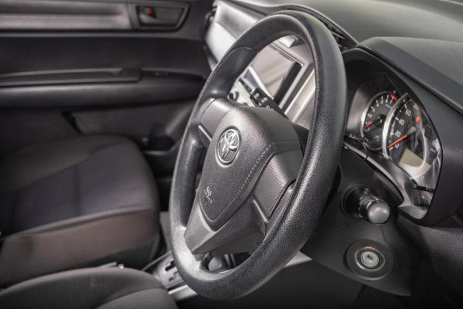Toyota Corolla XI (E160 E170) Рестайлинг 2 с пробегом 2019 года, цена 1 619 000 рублей, 123000 км, универсал, Автокод Объявления