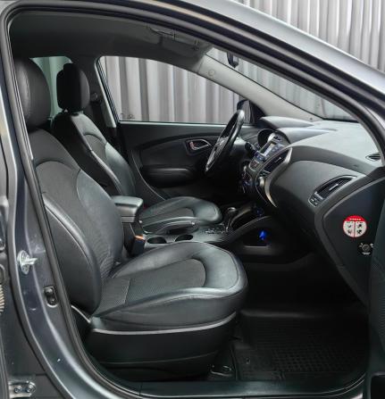 Hyundai ix35 I Рестайлинг с пробегом 2014 года, цена 1 299 000 рублей, 216917 км, внедорожник, Автокод Объявления