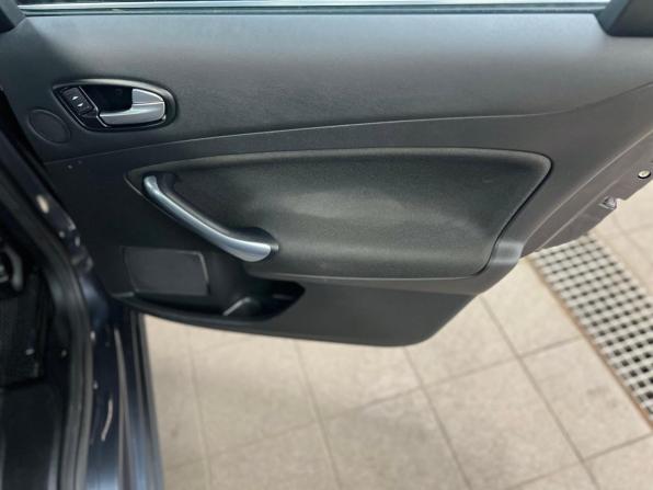 Ford Mondeo IV с пробегом 2009 года, цена 630 000 рублей, 173691 км, седан, Автокод Объявления