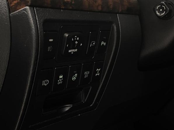 Toyota Land Cruiser 200 Series Рестайлинг 1 с пробегом 2012 года, цена 3 550 000 рублей, 195000 км, внедорожник, Автокод Объявления