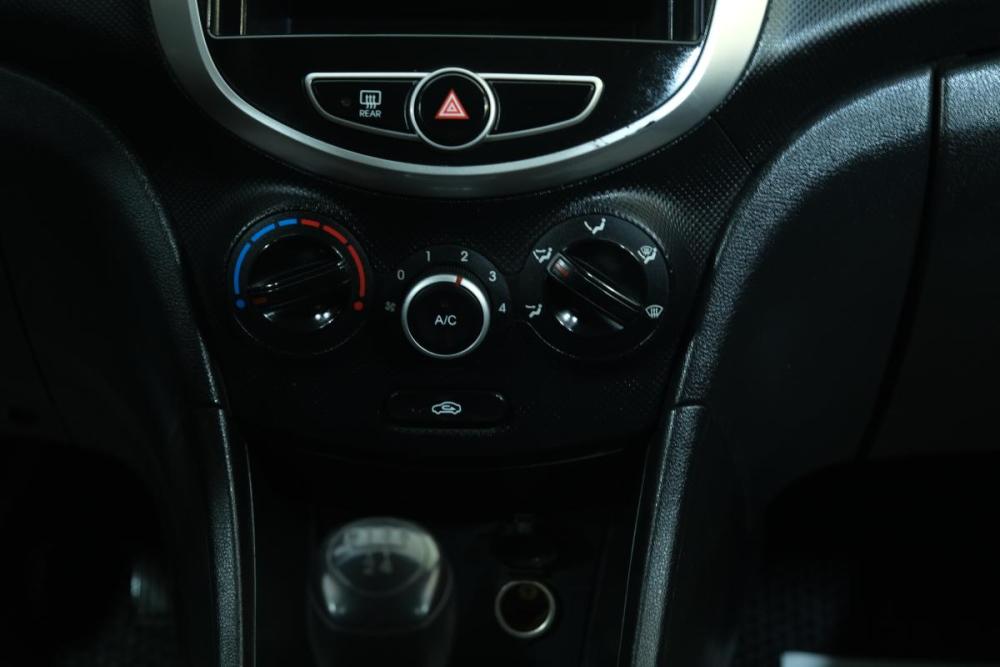 Hyundai Solaris I Омск  - изображение 15