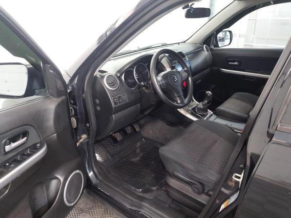 Suzuki Grand Vitara II Рестайлинг 2 с пробегом 2013 года, цена 1 320 000 рублей, 151000 км, внедорожник, Автокод Объявления