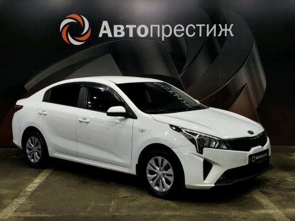 Kia Rio IV Рестайлинг с пробегом 2020 года, цена 1 300 000 рублей, 88000 км, седан, Автокод Объявления