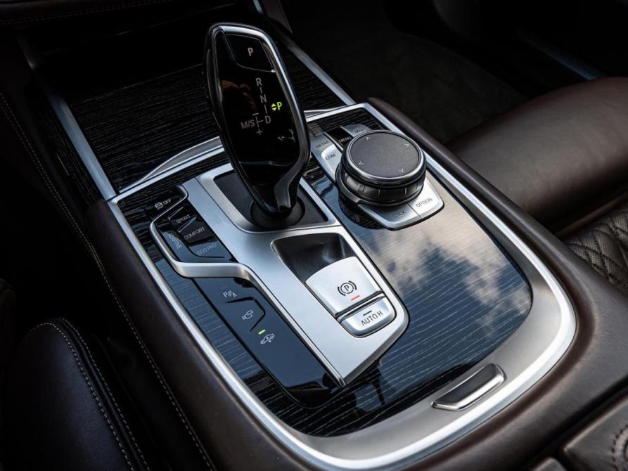 BMW 7 серии VI (G11/G12) Рестайлинг Краснодар  - изображение 17