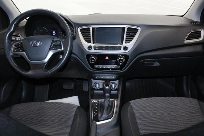 Hyundai Solaris II с пробегом 2019 года, цена 1 289 000 рублей, 100522 км, седан, Автокод Объявления