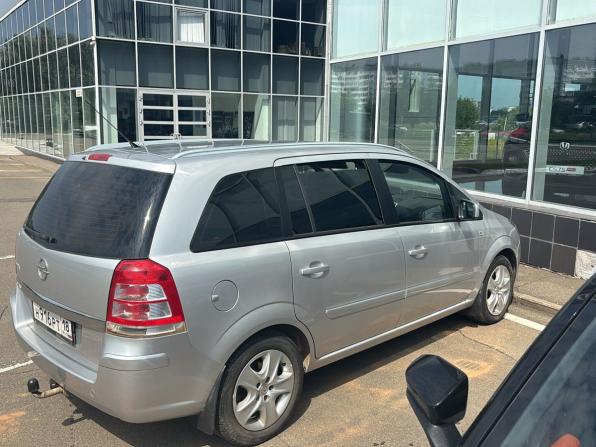 Opel Zafira B Рестайлинг с пробегом 2013 года, цена 900 000 рублей, 126313 км, компактвэн, Автокод Объявления