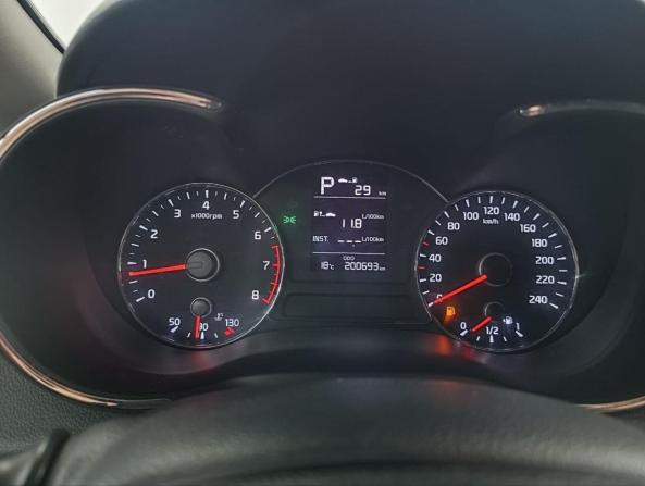 Kia Cerato III Рестайлинг (Classic) с пробегом 2018 года, цена 1 299 000 рублей, 200000 км, седан, Автокод Объявления