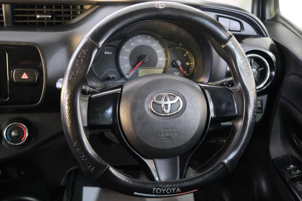 Toyota Vitz III (XP130) Рестайлинг 2 Омск  - изображение 12