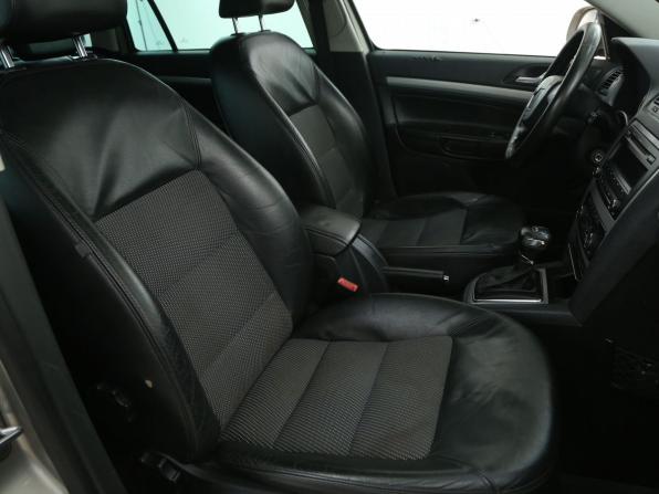Skoda Octavia II (A5) Рестайлинг с пробегом 2009 года, цена 564 000 рублей, 347000 км, универсал, Автокод Объявления