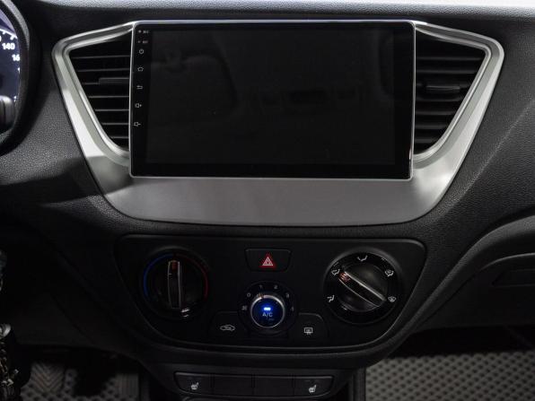 Hyundai Solaris II с пробегом 2019 года, цена 1 159 000 рублей, 103068 км, седан, Автокод Объявления