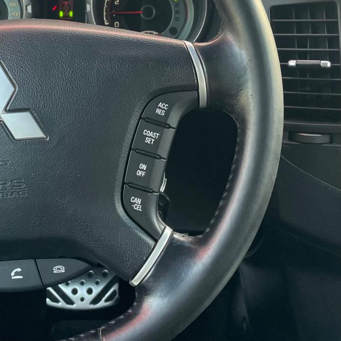 Mitsubishi Pajero IV Рестайлинг 1 Ростов-на-Дону  - изображение 14