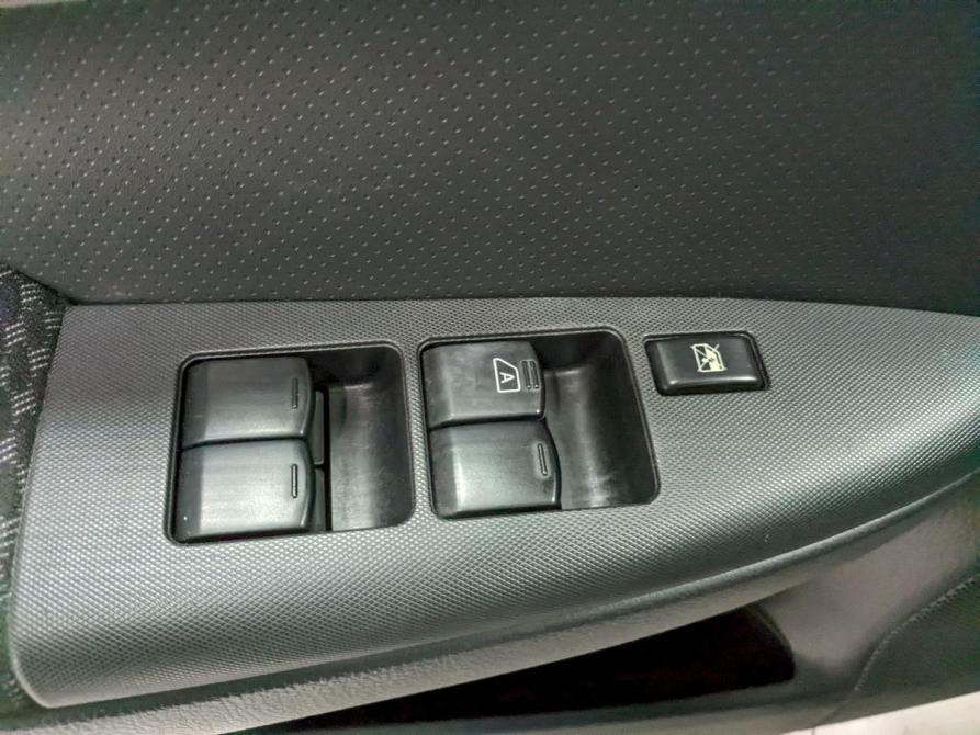 Nissan Note I Москва  - изображение 12