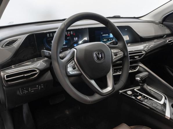 Changan Eado Plus с пробегом 2023 года, цена 1 480 000 рублей, 352 км, седан, Автокод Объявления