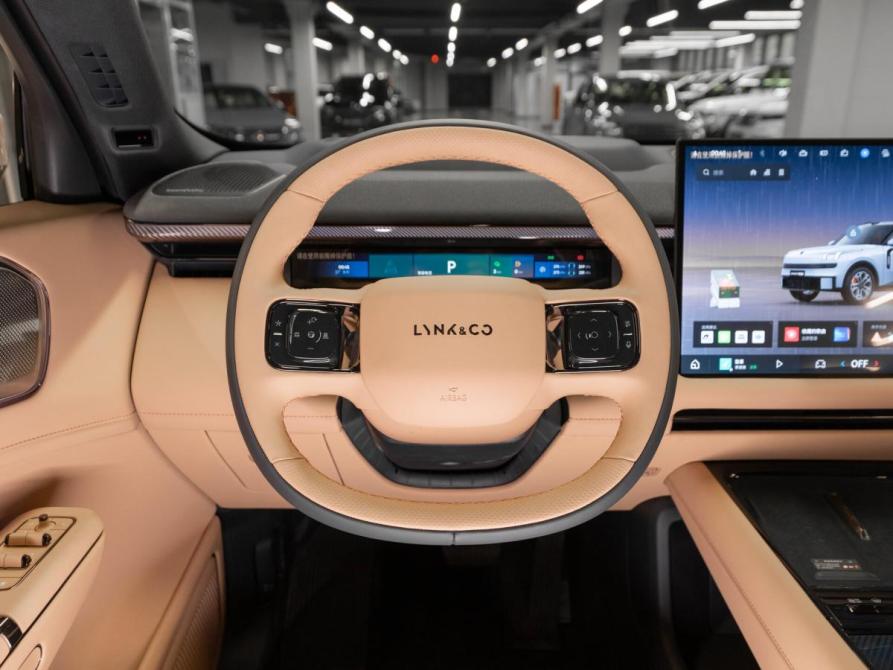 Lynk &amp; Co 900 Москва  - изображение 11