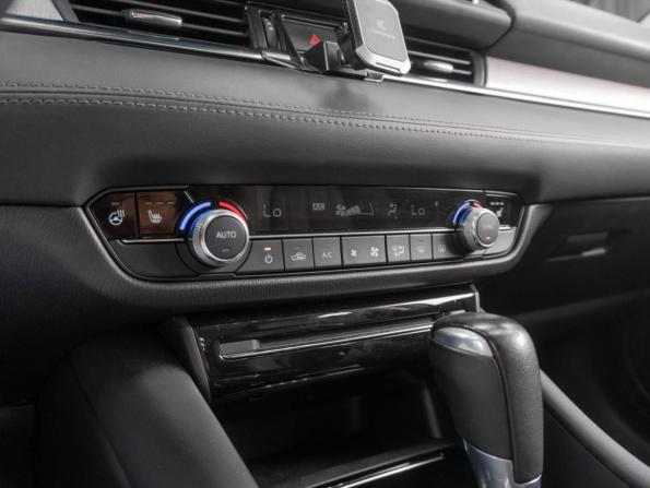 Mazda 6 III (GJ) Рестайлинг 2 с пробегом 2019 года, цена 2 739 000 рублей, 54279 км, седан, Автокод Объявления