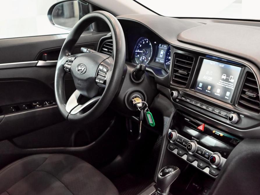Hyundai Elantra VI (AD) Рестайлинг Екатеринбург  - изображение 11
