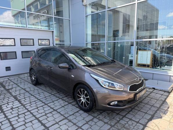 Kia Ceed II с пробегом 2013 года, цена 850 000 рублей, 177612 км, хэтчбек, Автокод Объявления