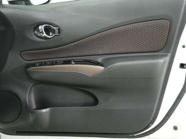 Nissan Note II Рестайлинг с пробегом 2017 года, цена 1 315 000 рублей, 78632 км, хэтчбек, Автокод Объявления