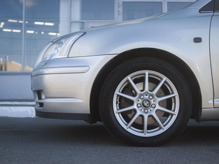 Toyota Avensis II Курган  - изображение 9