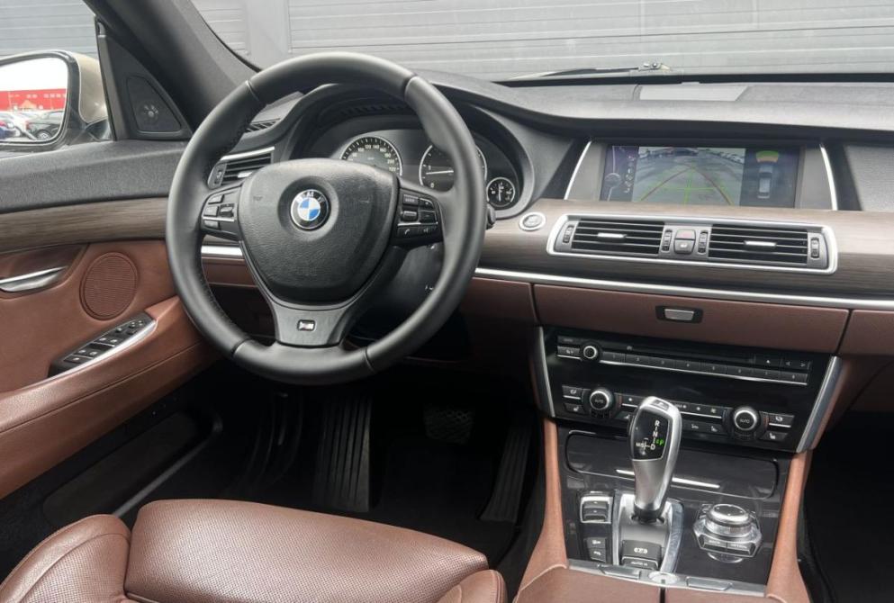 BMW 5 серии VI (F10/F11/F07) Красноярск  - изображение 16