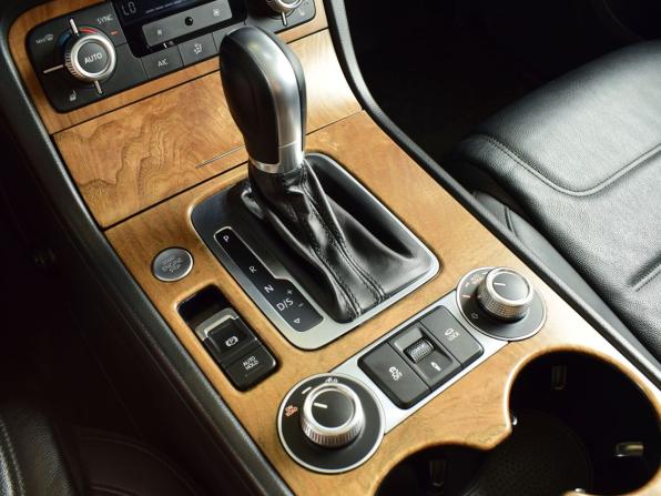 Volkswagen Touareg II Рестайлинг с пробегом 2015 года, цена 3 119 995 рублей, 197193 км, внедорожник, Автокод Объявления