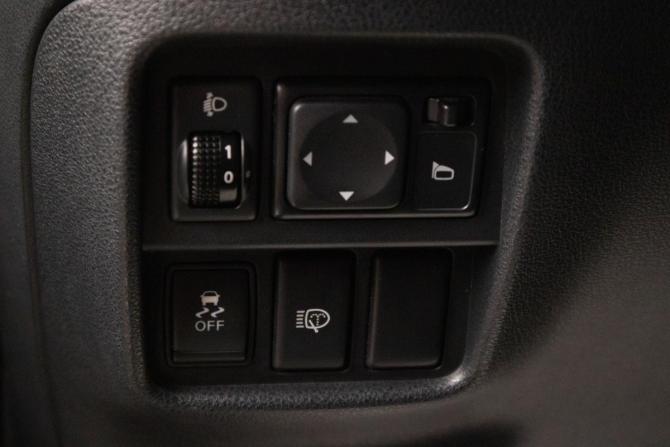 Nissan Juke I с пробегом 2013 года, цена 1 199 000 рублей, 142939 км, внедорожник, Автокод Объявления
