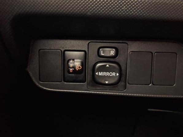 Toyota Auris I с пробегом 2009 года, цена 750 000 рублей, 196540 км, хэтчбек, Автокод Объявления