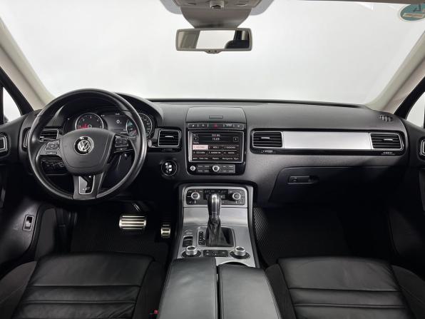 Volkswagen Touareg II Рестайлинг с пробегом 2015 года, цена 3 290 000 рублей, 150000 км, внедорожник, Автокод Объявления
