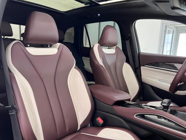 Geely Monjaro I с пробегом 2024 года, цена 3 490 000 рублей, 74047 км, внедорожник, Автокод Объявления