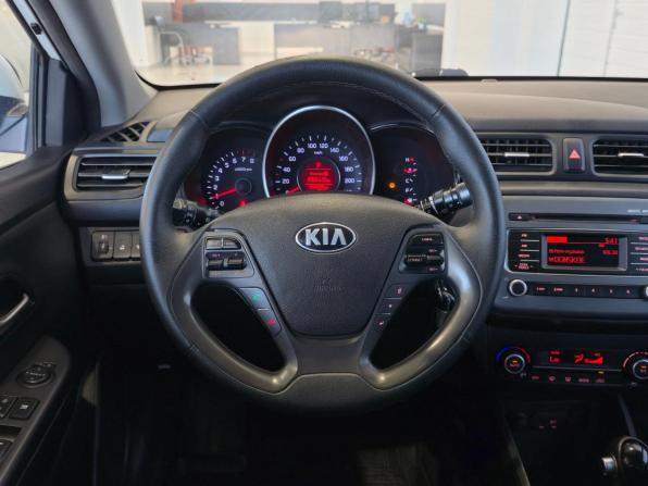 Kia Rio III Рестайлинг с пробегом 2016 года, цена 1 090 000 рублей, 167000 км, хэтчбек, Автокод Объявления