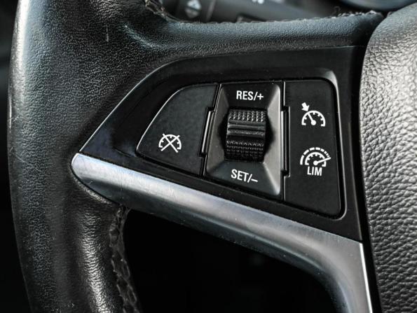 Opel Astra J Рестайлинг с пробегом 2013 года, цена 779 000 рублей, 158958 км, хэтчбек, Автокод Объявления