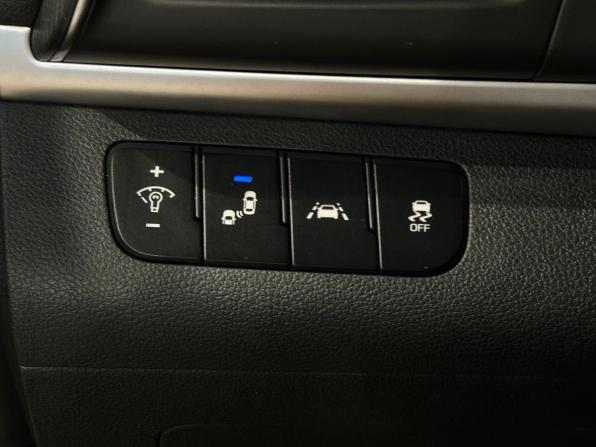 Hyundai Elantra VI (AD) с пробегом 2018 года, цена 1 347 000 рублей, 129282 км, седан, Автокод Объявления