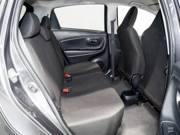 Toyota Vitz III (XP130) Рестайлинг с пробегом 2016 года, цена 795 000 рублей, 137300 км, хэтчбек, Автокод Объявления