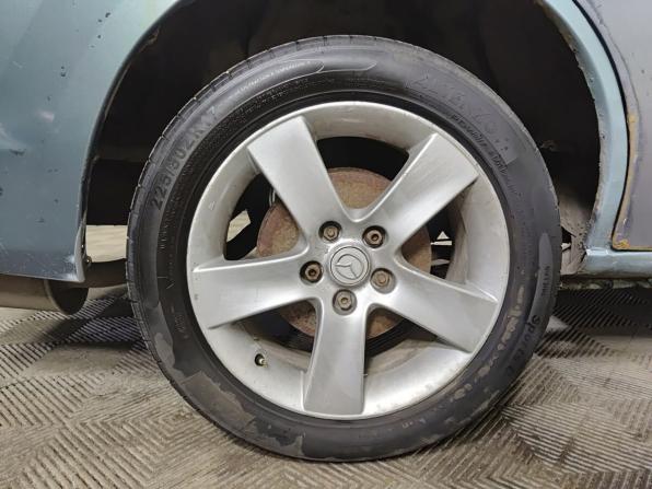 Mazda MPV II (LW) Рестайлинг с пробегом 2003 года, цена 350 000 рублей, 242802 км, компактвэн, Автокод Объявления